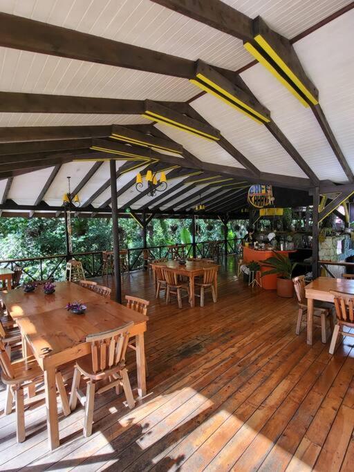 Unicorn Lodge: Direct Riverfront : Unique Experience San Gerardo de Dota Kültér fotó